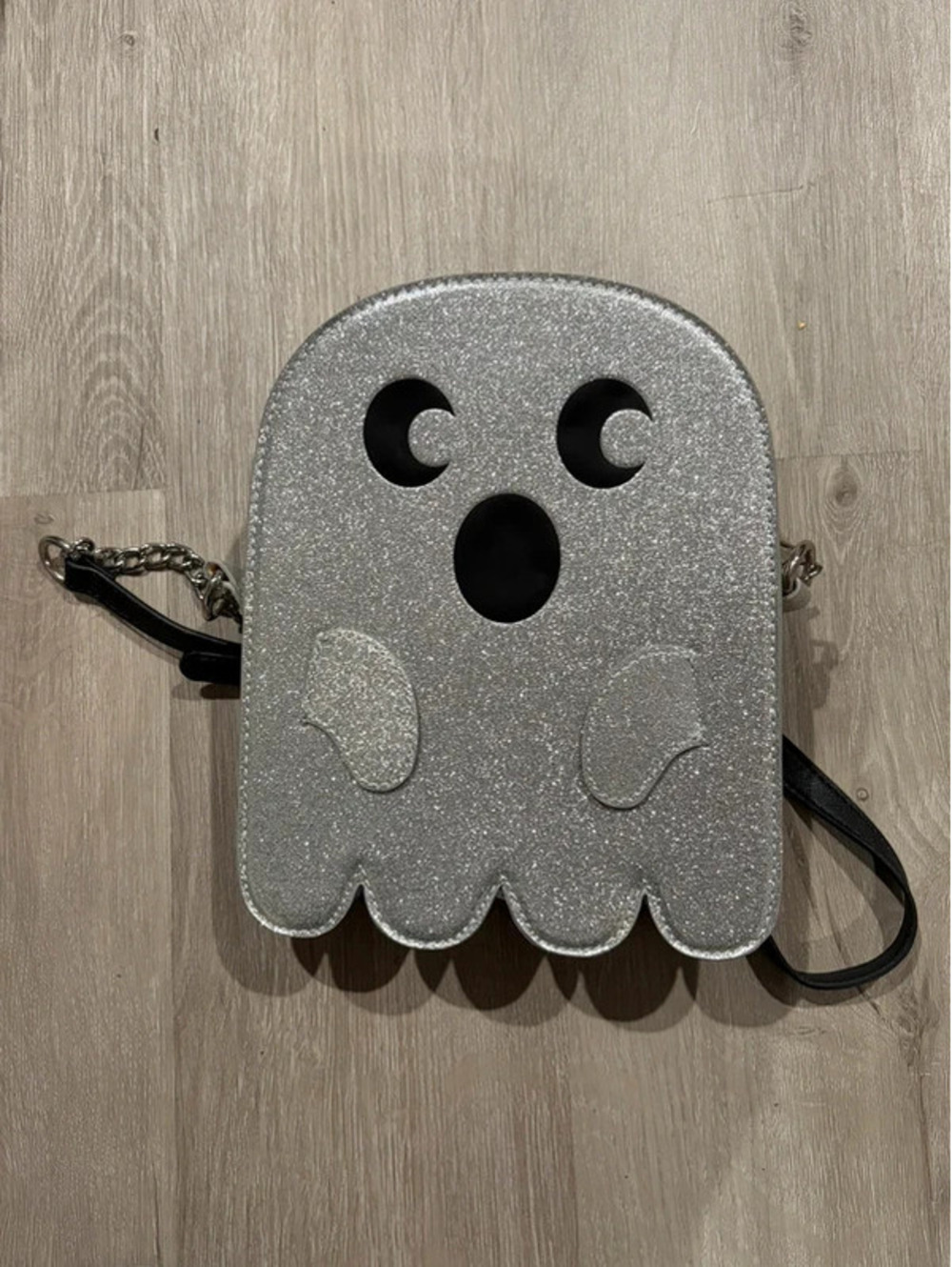 Mad Engine Silver Glitter Ghost Halloween Crossbody Bag